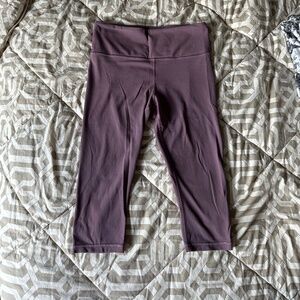 Purple Athleta Elation Crop in Powervita | Size M